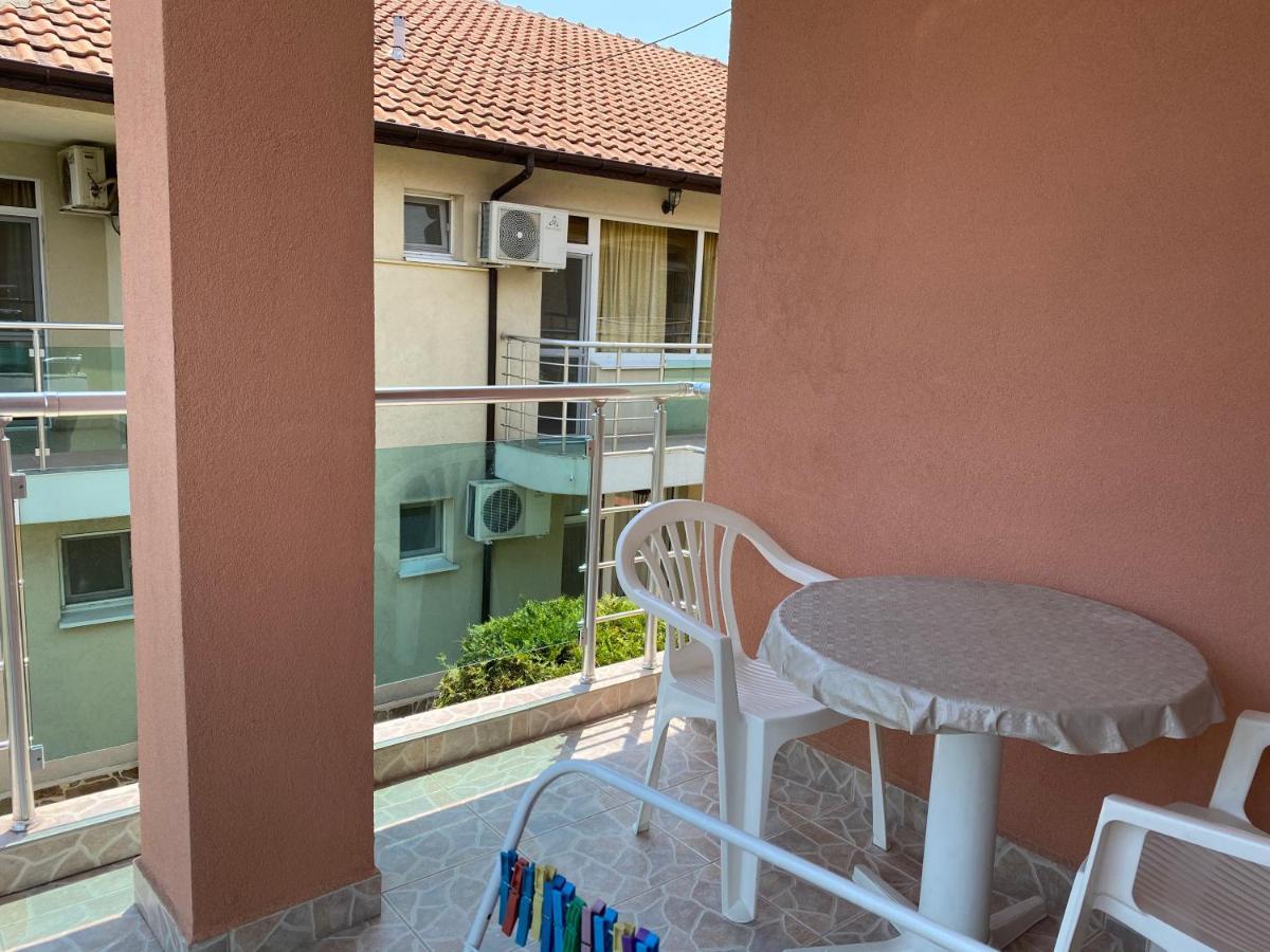 Sunny Guest House Ravda Ngoại thất bức ảnh